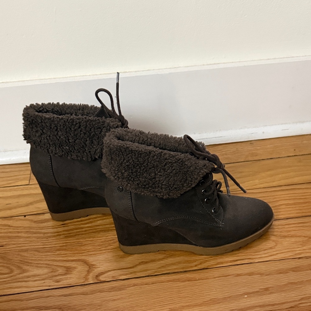 Dana Buchman Dark Brown Wedge Boots